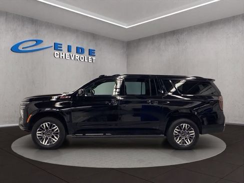 Used 2026 Chevrolet Suburban Z71 AWD/4WD image 11