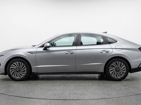 Used 2025 Hyundai Sonata SEL FWD image 5