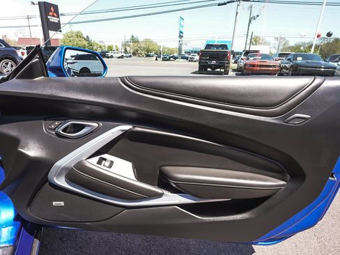 Used 2018 Chevrolet Camaro SS RWD image 20