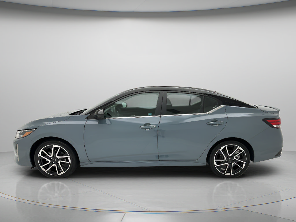 Used 2025 Nissan Sentra SR FWD image 8