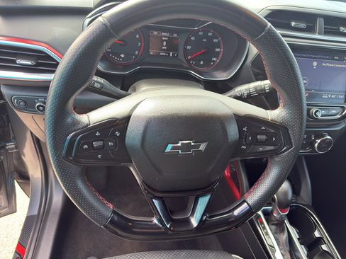 Used 2021 Chevrolet TrailBlazer RS w/ Convenience Package FWD image 17