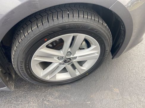 Certified 2022 Toyota Corolla SE image 3