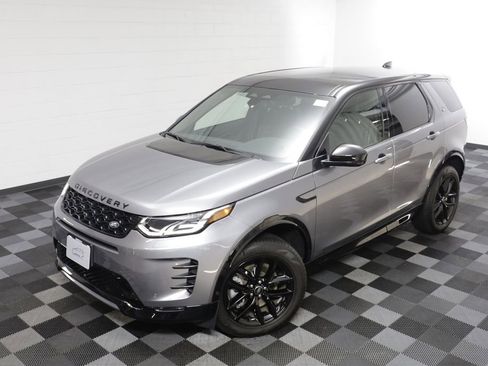 Used 2025 Land Rover Discovery Sport Dynamic SE AWD/4WD image 2