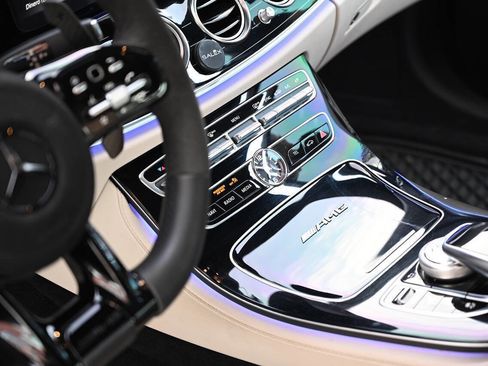 Used 2018 Mercedes-Benz E 63 AMG S image 14