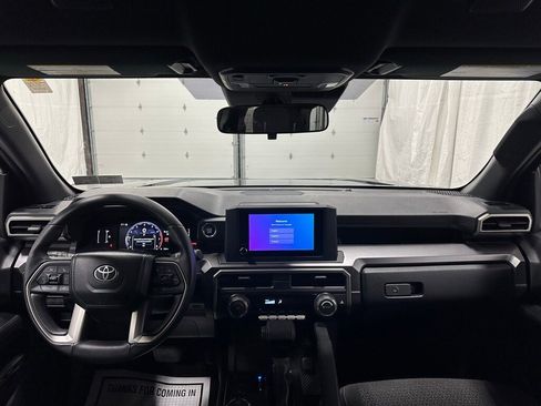 Used 2025 Toyota 4Runner SR5 image 41