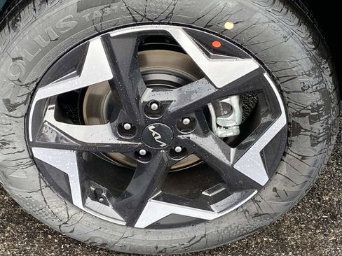 New 2026 Kia Seltos S image 6