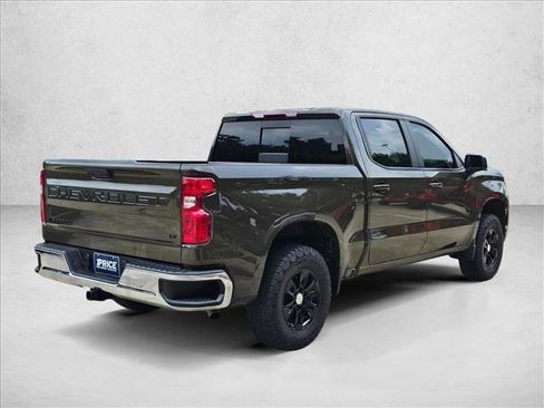 Used 2024 Chevrolet Silverado 1500 LT w/ Convenience Package II RWD image 5