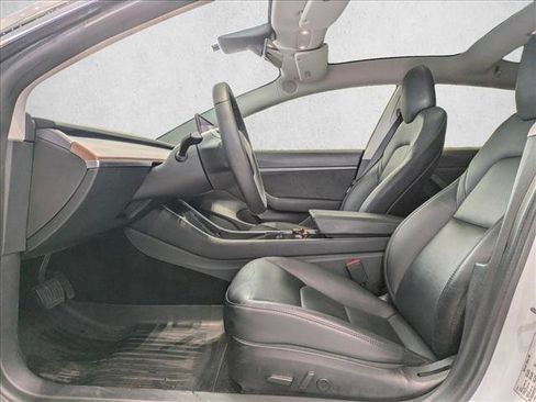Used 2020 Tesla Model 3 Standard Range Plus image 15