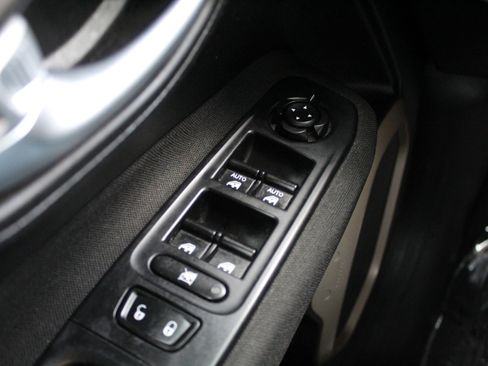 Used 2017 Jeep Renegade Sport w/ Power & Air Group image 27