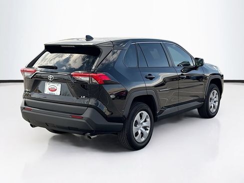 Certified 2025 Toyota RAV4 LE FWD image 5
