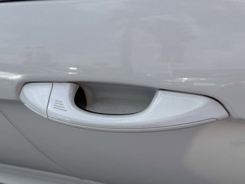 Used 2019 Ford Edge SEL w/ Equipment Group 201A image 28