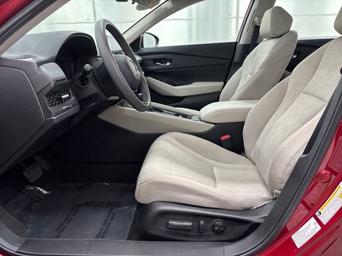 Used 2024 Honda Accord EX image 10