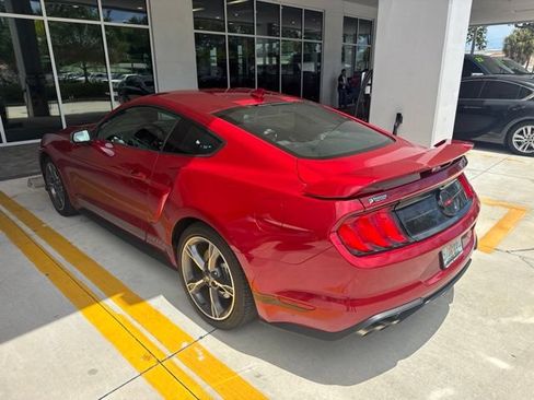 Used 2022 Ford Mustang GT Premium w/ Equipment Group 401A RWD image 8