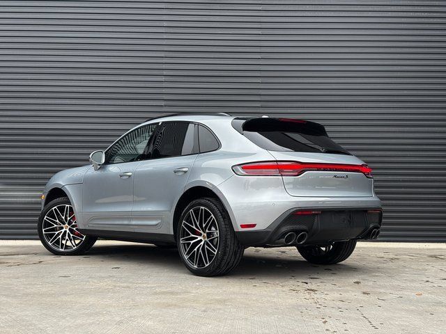 Certified 2026 Porsche Macan S AWD/4WD image 3