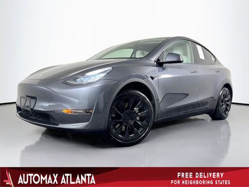Used 2022 Tesla Model Y Long Range image 1