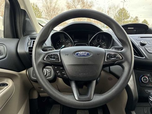Used 2018 Ford Escape SE image 11