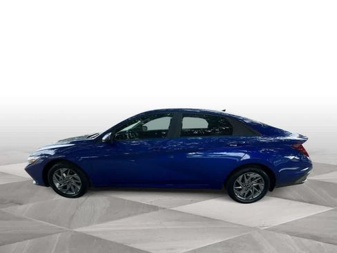 Used 2024 Hyundai Elantra SEL FWD image 5