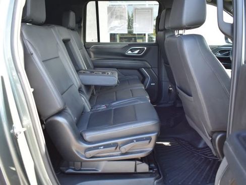Used 2023 Chevrolet Suburban LT AWD/4WD image 40