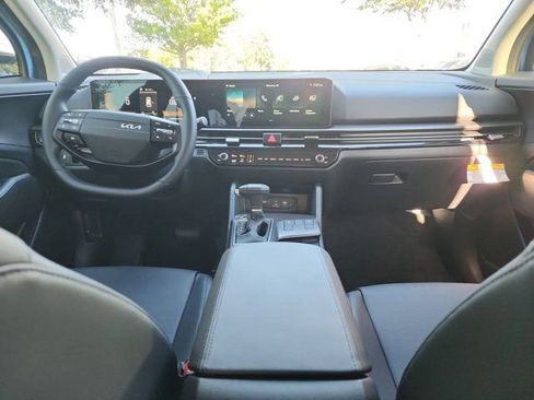New 2026 Kia Sportage EX image 10