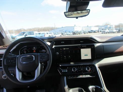 New 2026 GMC Sierra 3500 Denali w/ Denali Reserve Package image 17