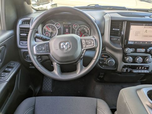 New 2026 RAM 1500 Express AWD/4WD image 15