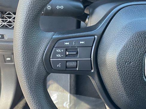 Used 2025 Honda Accord SE image 26