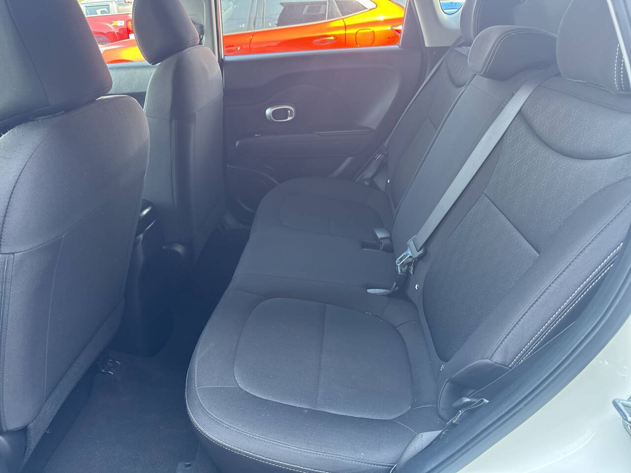 Used 2018 Kia Soul FWD image 16