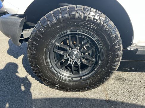 Used 2022 Ford Bronco Outer Banks image 12