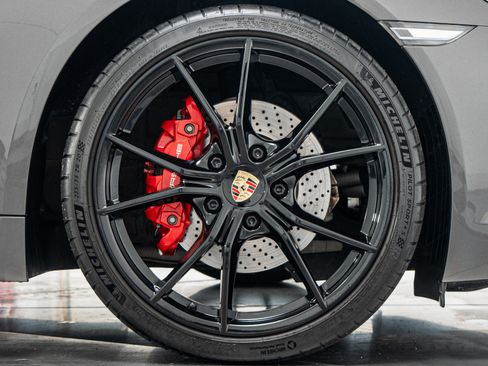 Used 2019 Porsche 718 Cayman S RWD image 43