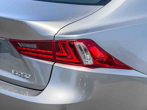Used 2015 Lexus IS 250 w/ Navigation System Package RWD image 8