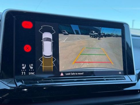 Used 2024 Volkswagen Atlas Cross Sport SEL image 26