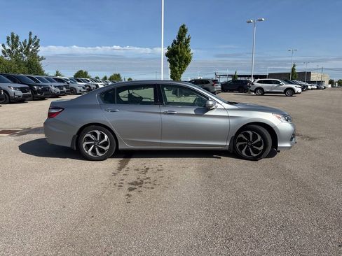 Used 2017 Honda Accord EX-L image 12