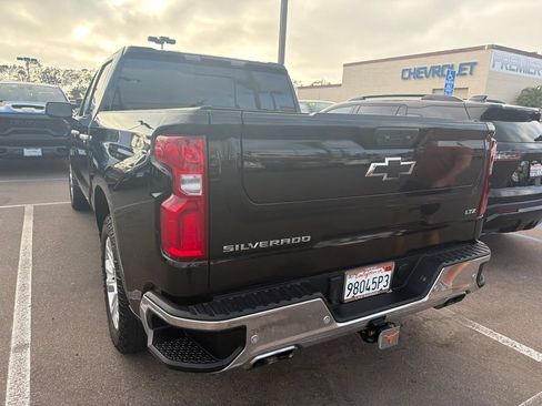 Used 2022 Chevrolet Silverado 1500 LTZ AWD/4WD image 2