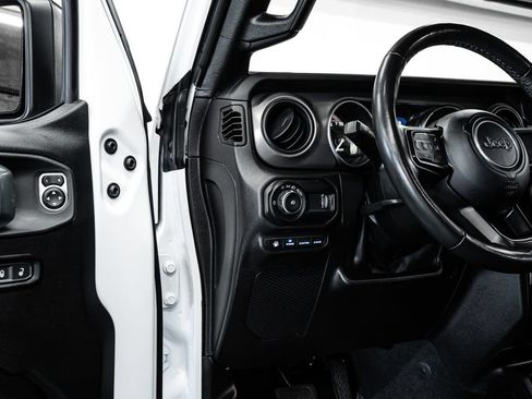 Used 2023 Jeep Wrangler Unlimited w/ Cold Weather Group AWD/4WD image 21