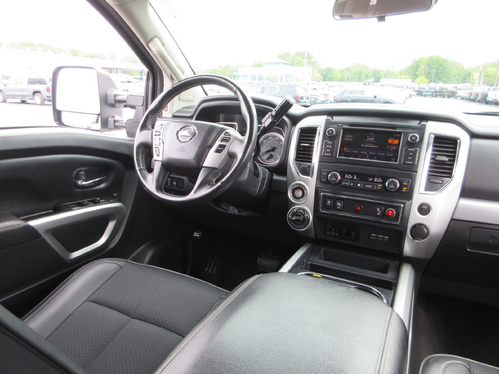 Used 2019 Nissan Titan PRO-4X w/ Pro-4x Utility Package AWD/4WD image 25