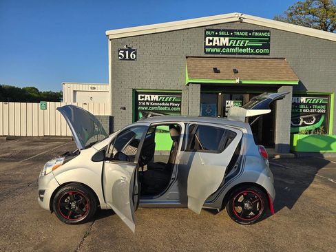 Used 2015 Chevrolet Spark LT image 41