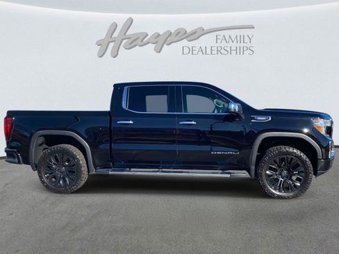 Used 2020 GMC Sierra 1500 Denali w/ Denali Premium Package image 10