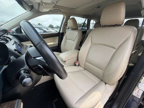Used 2018 Subaru Outback 3.6R Limited AWD/4WD image 13