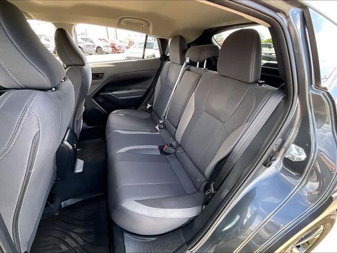 Used 2025 Subaru Crosstrek 2.0i Premium image 21