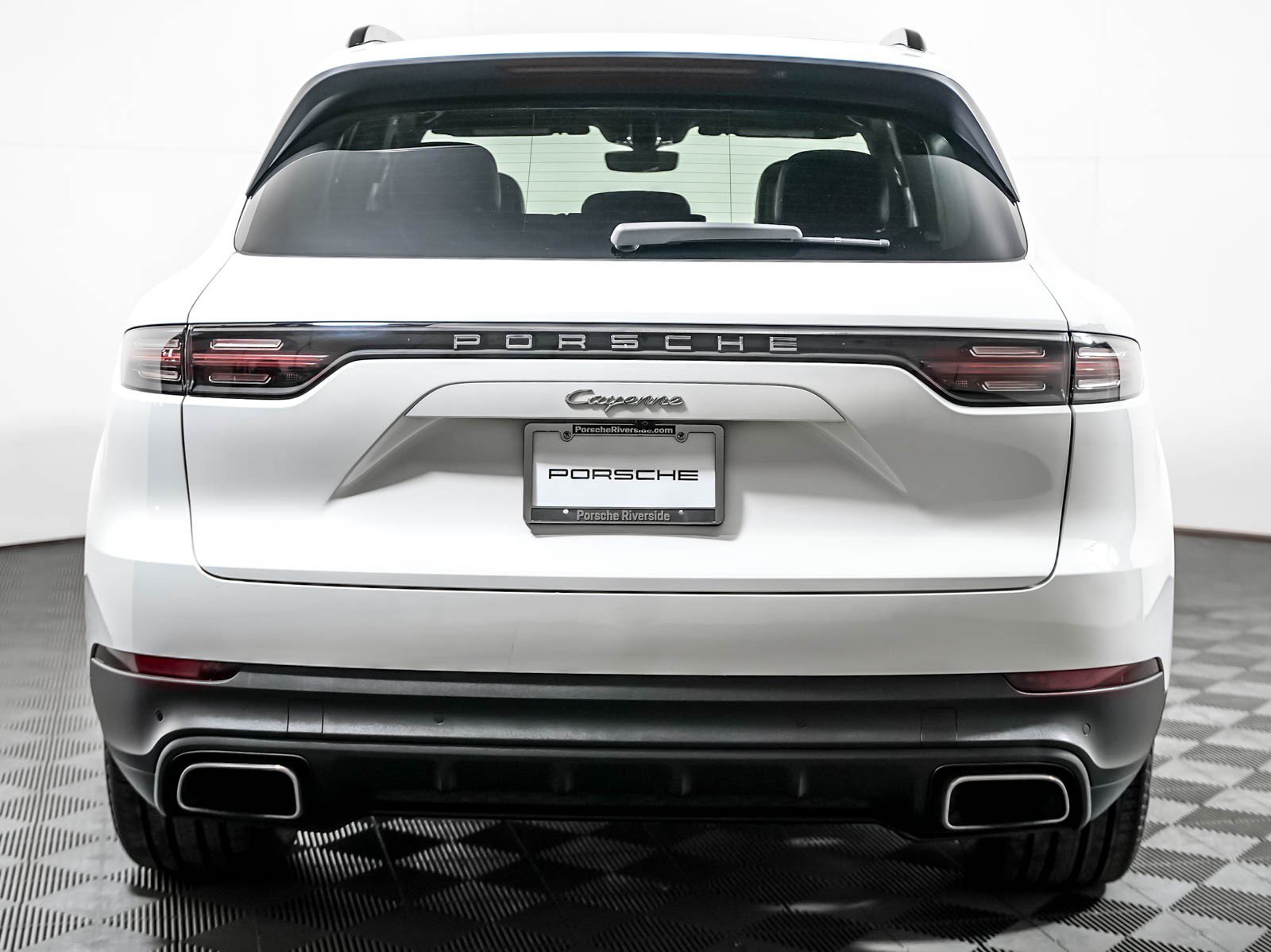 Certified 2022 Porsche Cayenne AWD/4WD image 11