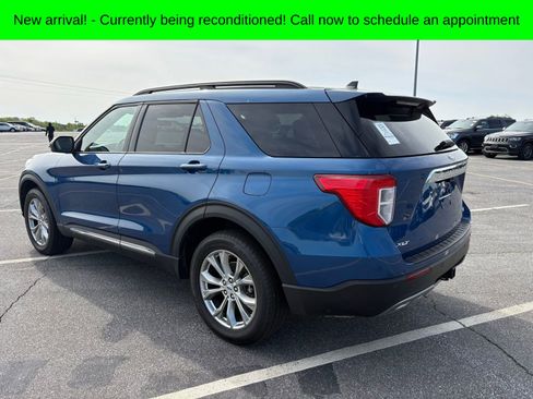 Used 2023 Ford Explorer XLT w/ Equipment Group 202A image 5