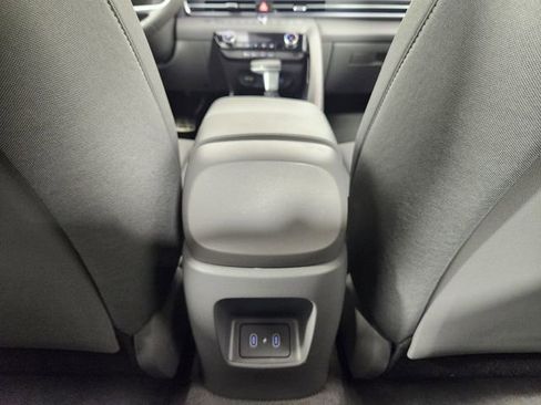Used 2025 Hyundai Elantra SEL FWD image 15