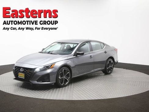 Used 2023 Nissan Altima 2.5 SR AWD/4WD image 55