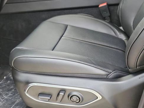 New 2026 Jeep Grand Wagoneer 4WD image 4