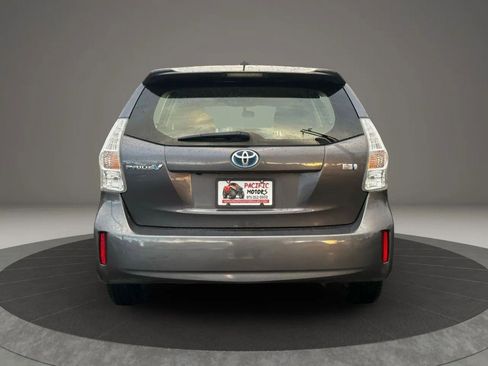 Used 2012 Toyota Prius V Three image 8
