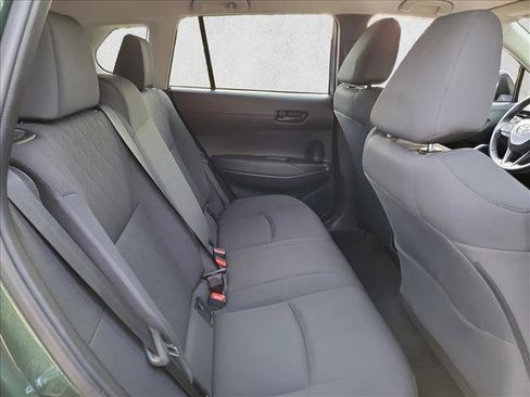 Used 2025 Toyota Corolla Cross LE FWD image 16