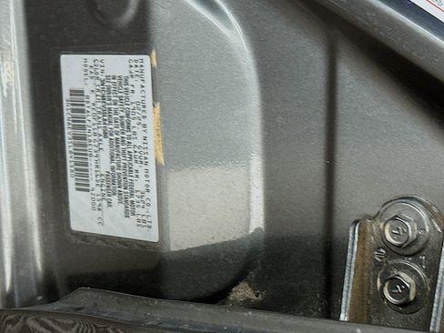 Used 2025 Nissan Versa SV FWD image 12