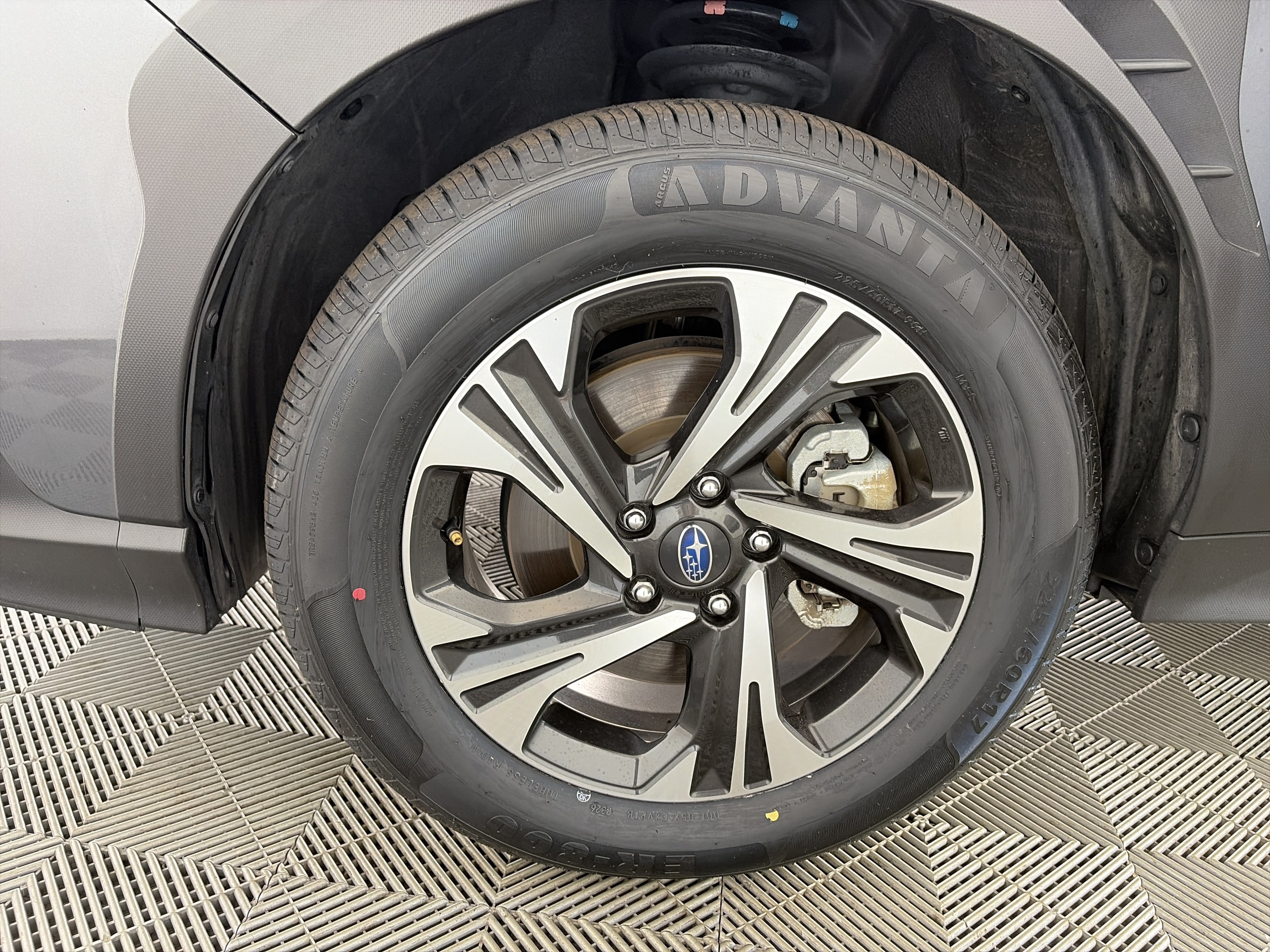 Used 2025 Subaru Crosstrek 2.5i Premium AWD/4WD image 13