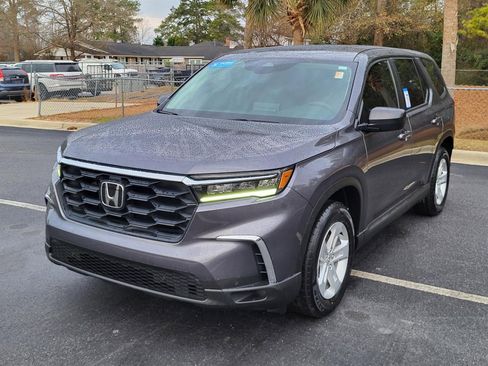 Certified 2023 Honda Pilot LX image 6