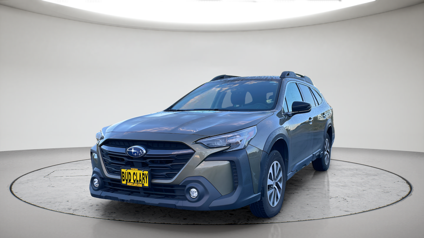 Used 2023 Subaru Outback Premium AWD/4WD image 1